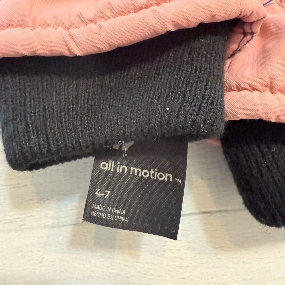 All in Motion girls light pink winter gloves‎ size 4-7